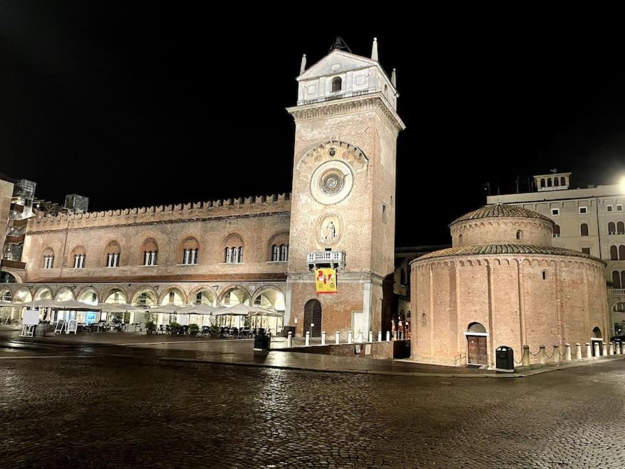 Apartment Under The Basilica Of Sant'Andrea Mantua Zewnętrze zdjęcie