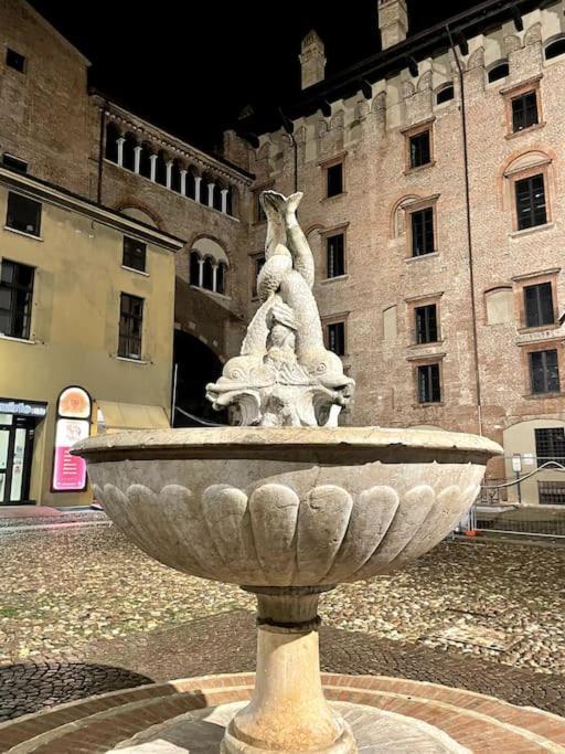 Apartment Under The Basilica Of Sant'Andrea Mantua Zewnętrze zdjęcie